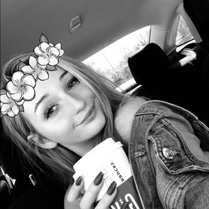 Meet your Posher, Mckenah